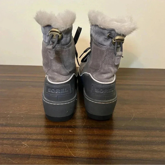 Sorel Women's Tivoli III Waterproof Faux Fur Boot Grey Size 8 - Picture 8 of 8